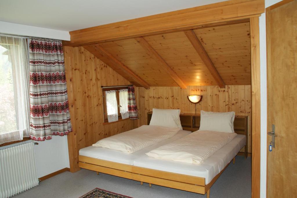Hotel Pension Spycher Kandersteg Room photo